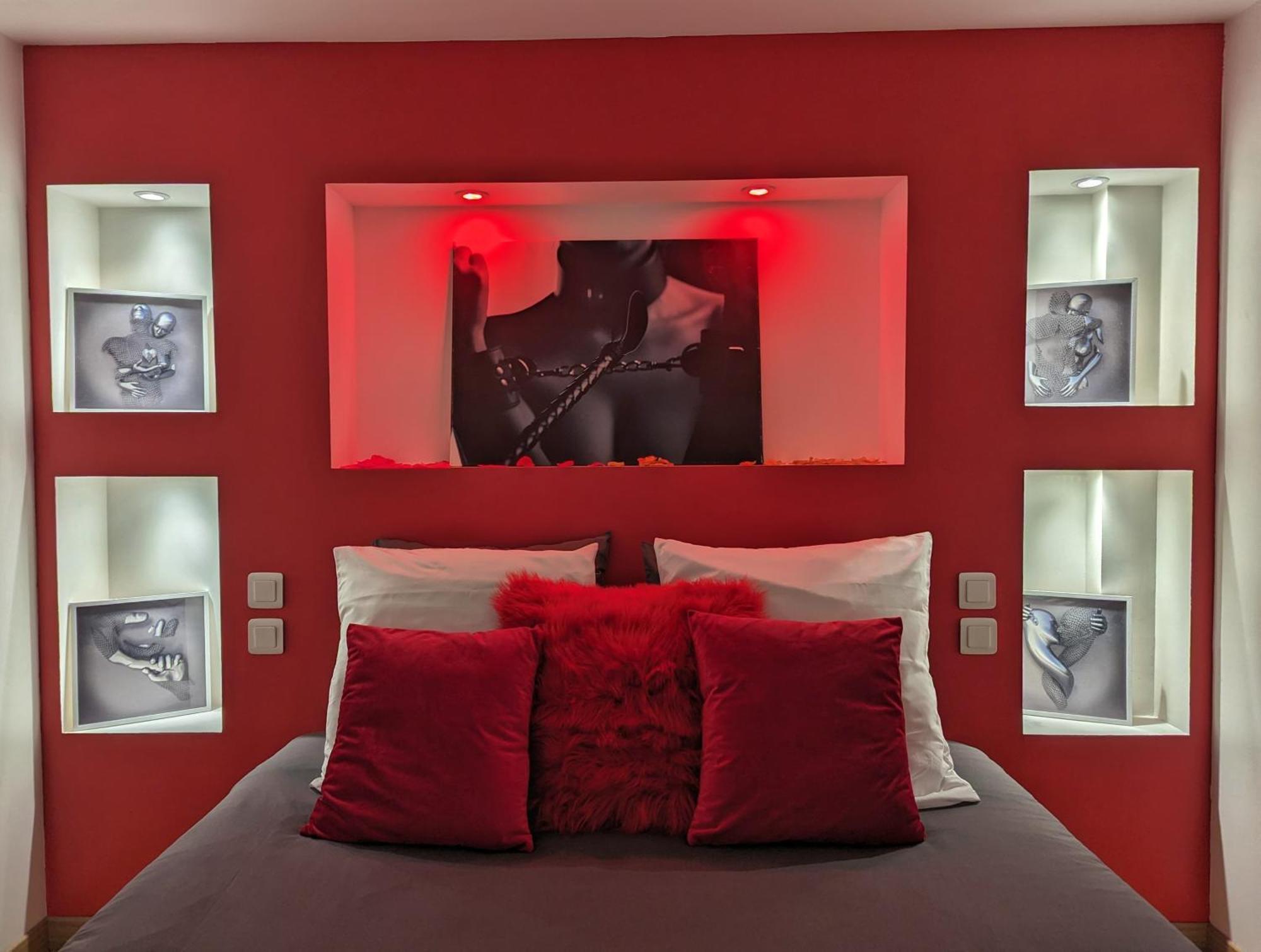 Dark Room Perpignan Aux 50 Nuances Jacuzzi Prive Villeneuve-de-la-Raho Kültér fotó